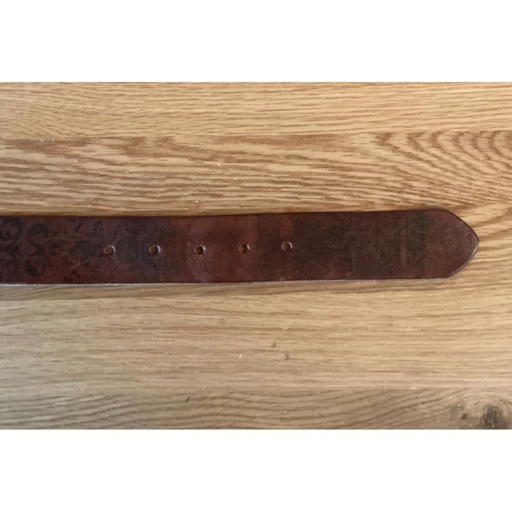 Lucky Brand Brown Tooled Leather Belt Size 34 Solid Brass Buckle Floral Embossed